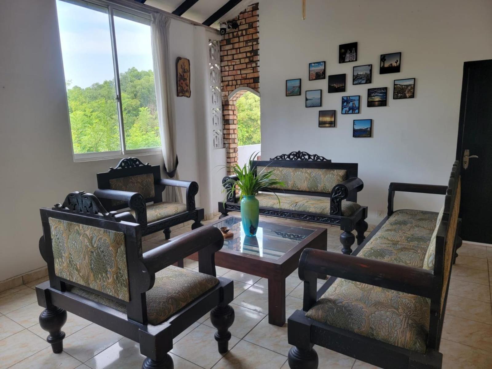 The Empyrean Airport Transit Hotel Katunayake Exterior photo